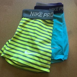 2 Nike pros spandex